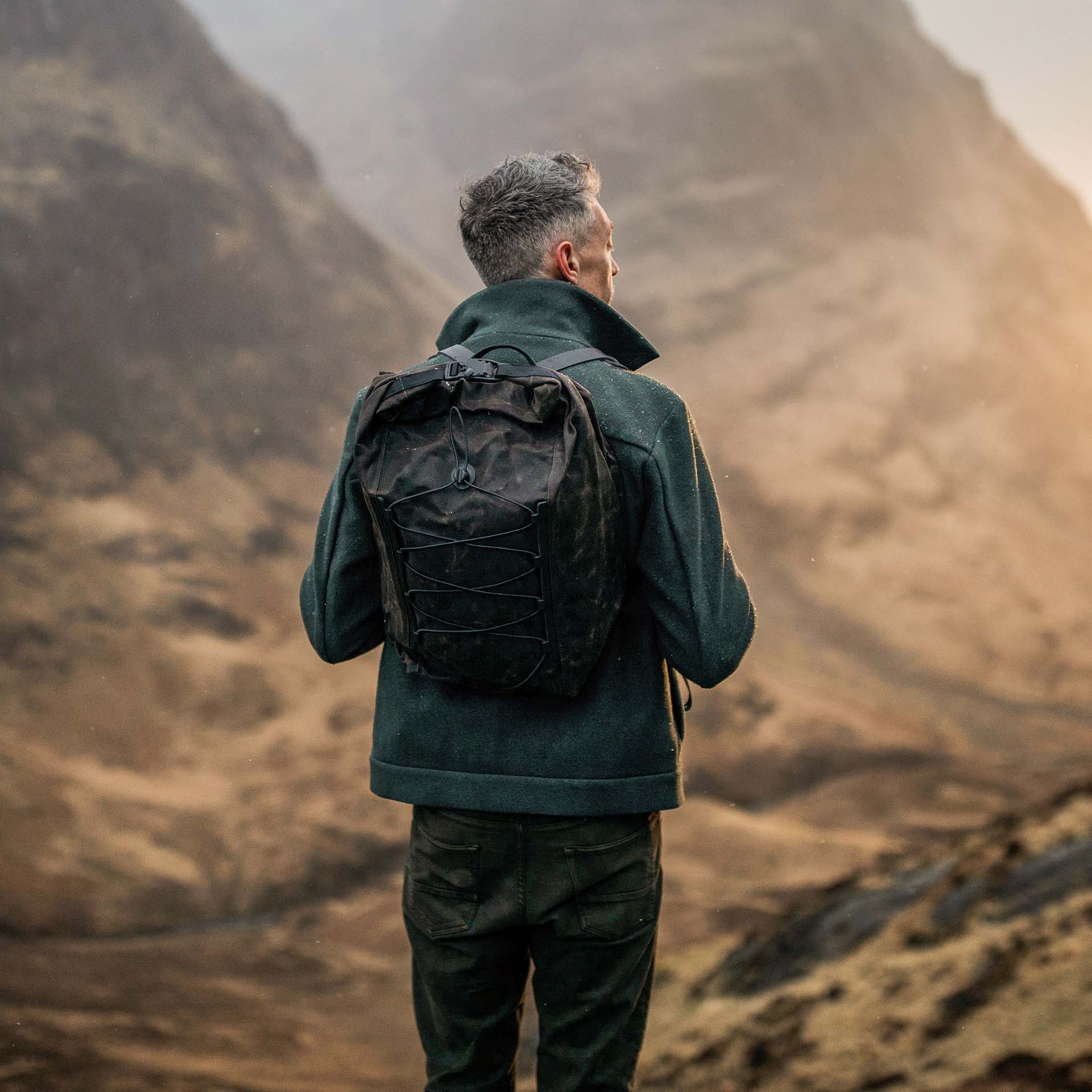 Meteore backpack Black waxed